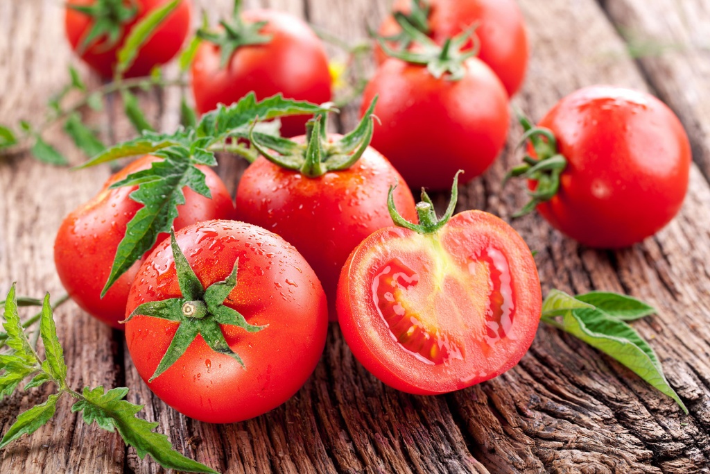 Thực phẩm giảm mỡ bụng số 3: Cà chua